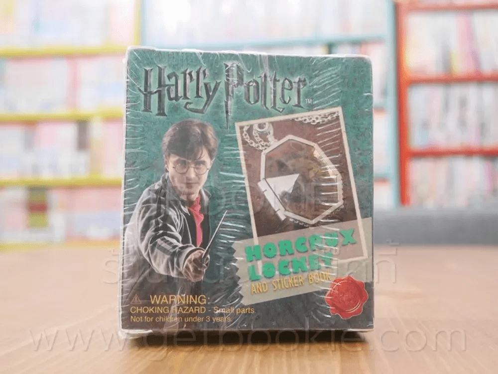 Harry Potter Horcrux Locket and Sticker Boox