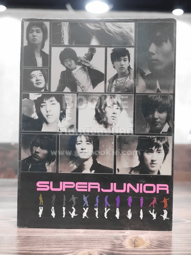 Super Junior รวมภาพสีทั้งเล่ม