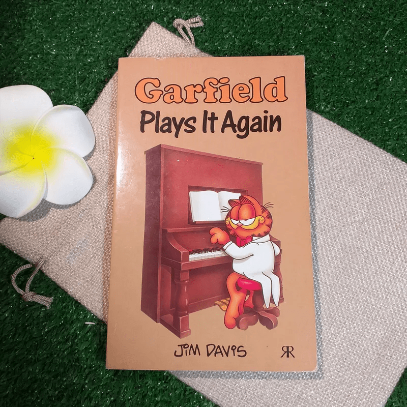 Garfield Plays It Again - Jim Davis