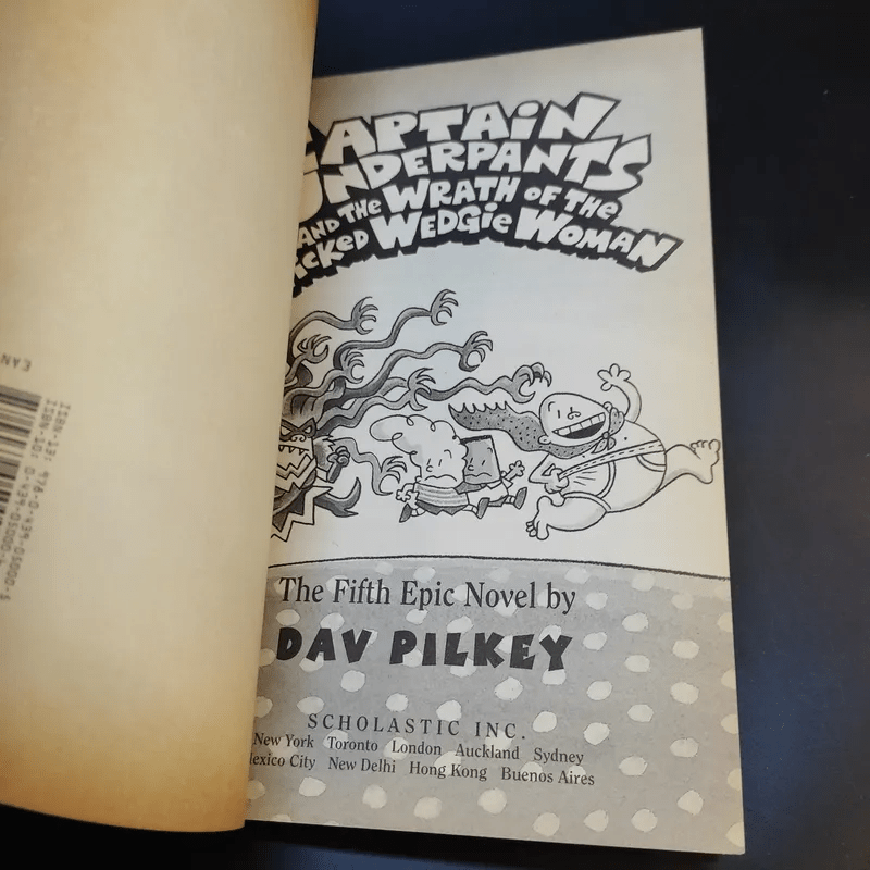 Captain Underpants The Fifth Epic - Dav Pilkey