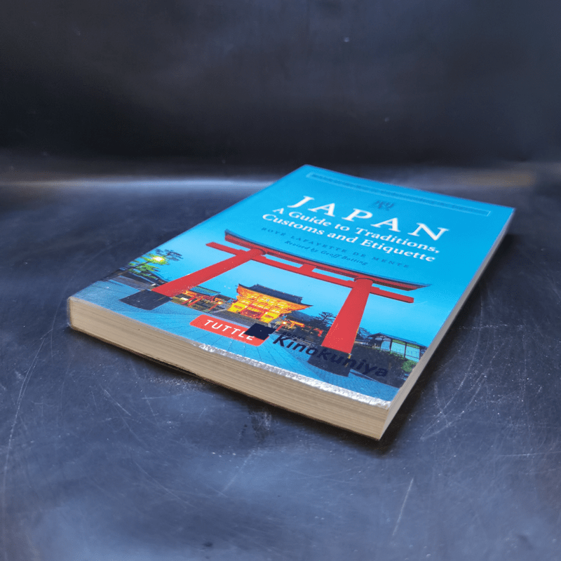Japan A Guide to Traditions, Customs and Etiquette