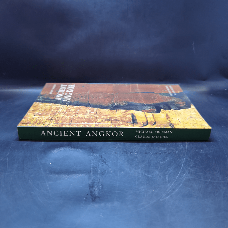 Book Guides Ancient Angkor