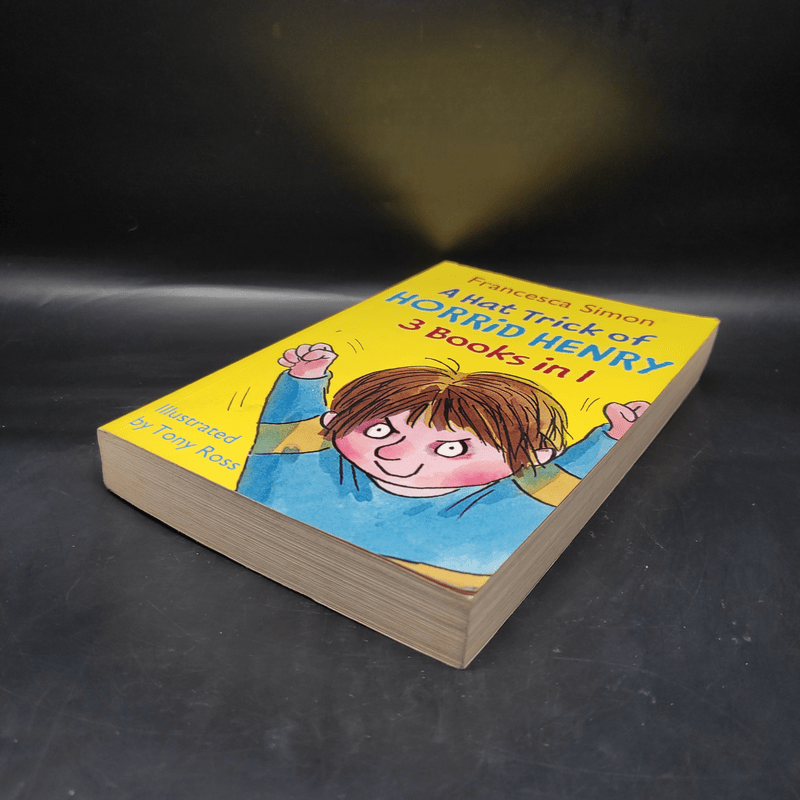 A Hat Trick of Horrid Henry - Francesca Simon