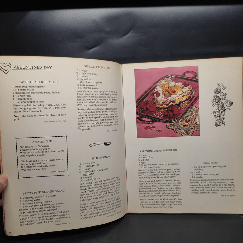 The ideals All Holidays Cookbook