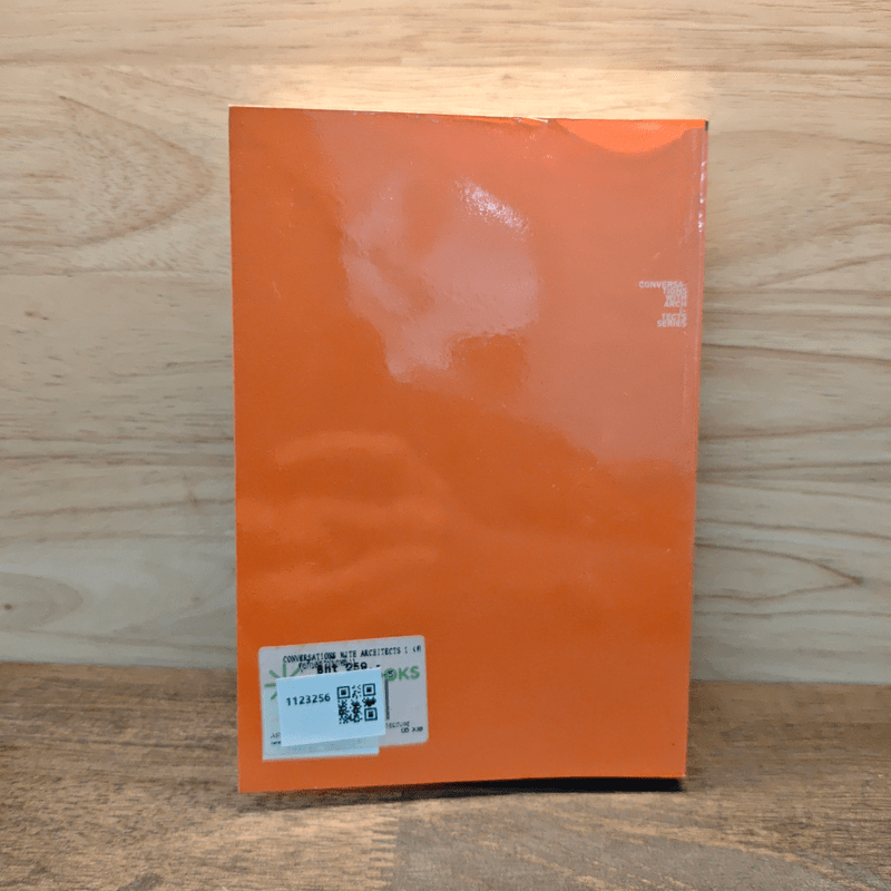 Conversations With Architects Series Volume 02 คุยกับสถาปนิกหญิง - นิธิ สถาปิตานนท์