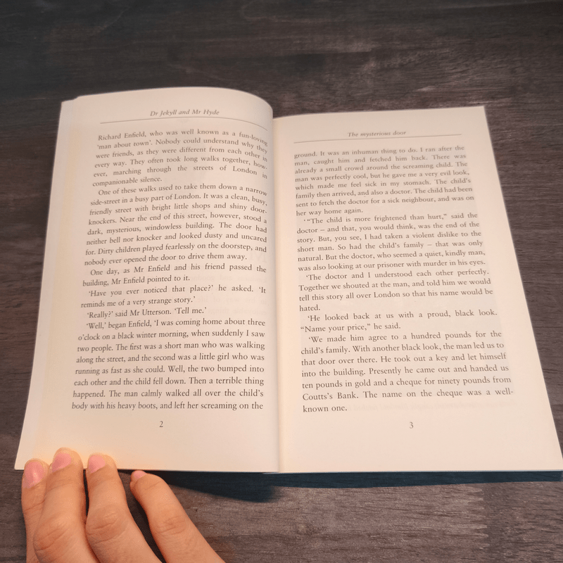 Dr Jekyll and Mr Hyde by Robert Louis Stevenson - Oxford Bookworms Stage 4