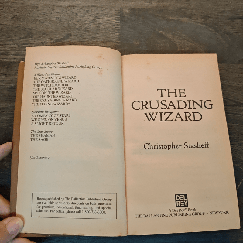 The Crusading Wizard - Christopher Stasheff