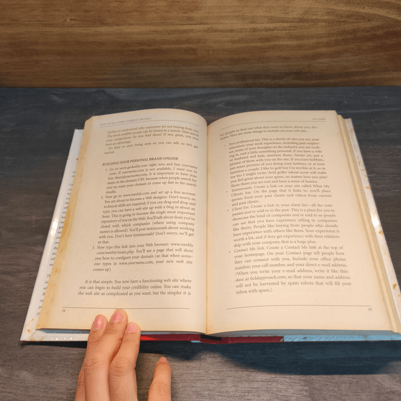 How to Sell When Nobody's Buying: And How to Sell Even More When They Are - Dave Lakhani