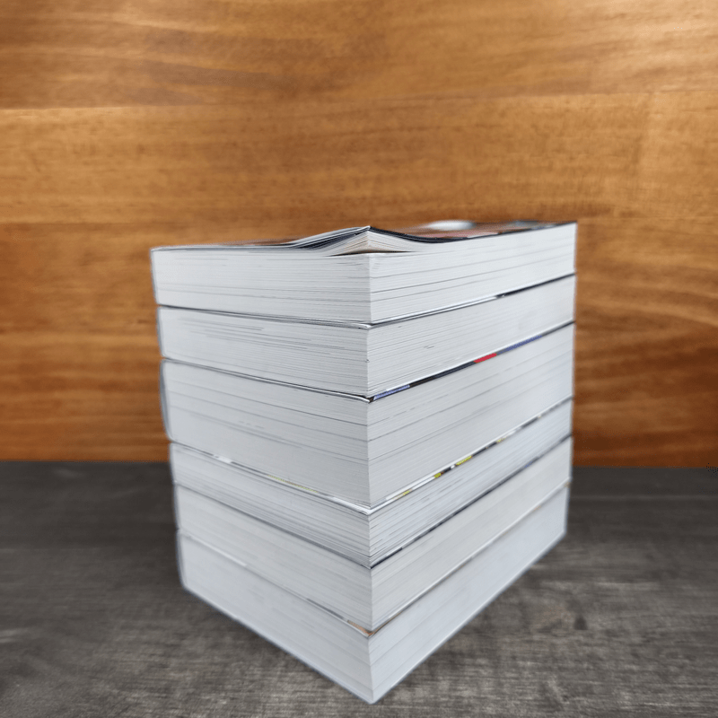 มันผิดรึไงถ้าใจอยากจะพบรักในดันเจี้ยน เล่ม 11-16 - Fujino Omori