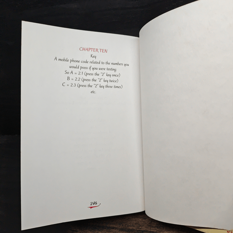 The Word Snoop: A Wild and Witty Tour of the English Language! - Ursula Dubosarsky, Tohby Riddle