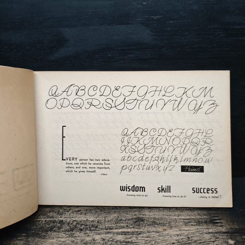 แบบประดิษฐ์อักษรอังกฤษ