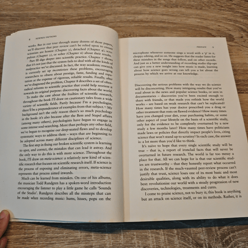 Science Fictions - Stuart Ritchie