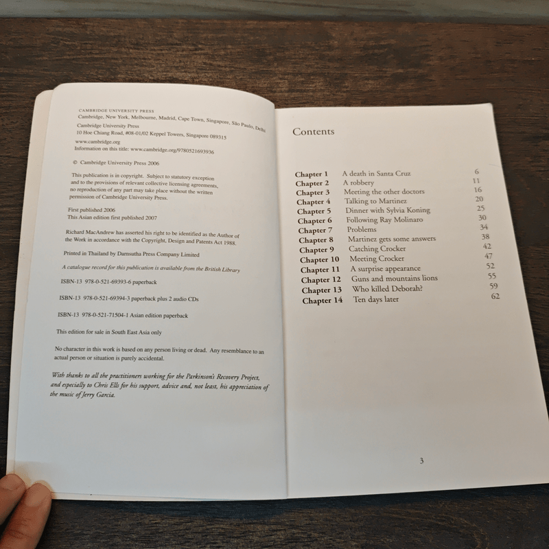 Strong Medicine Level 3 (Cambridge English Readers) - Richard MacAndrew