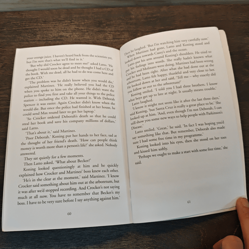 Strong Medicine Level 3 (Cambridge English Readers) - Richard MacAndrew