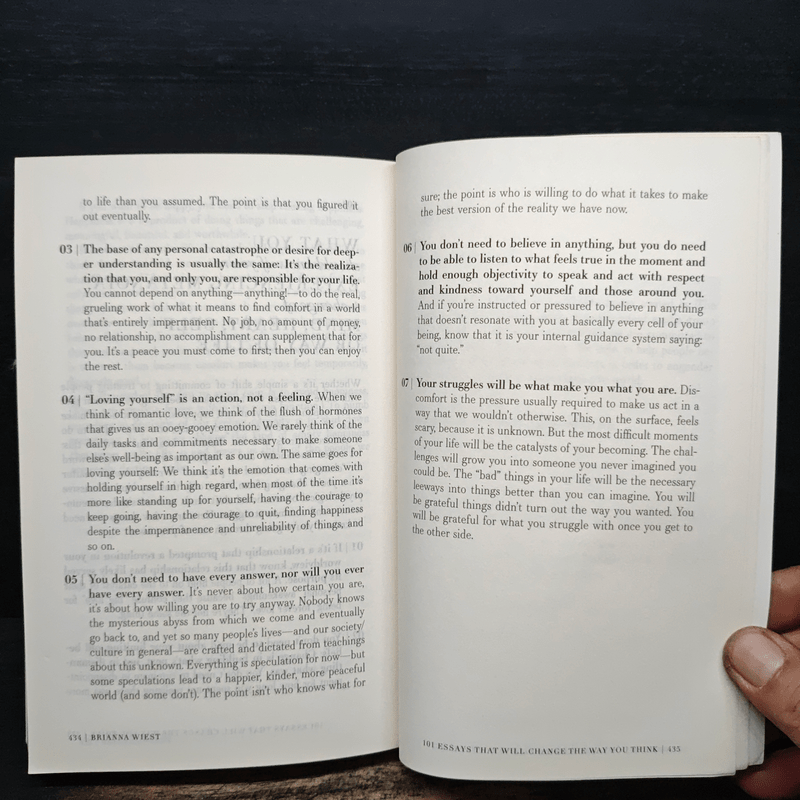 101 Essays That Will Change The Way You Think - Brianna Wiest