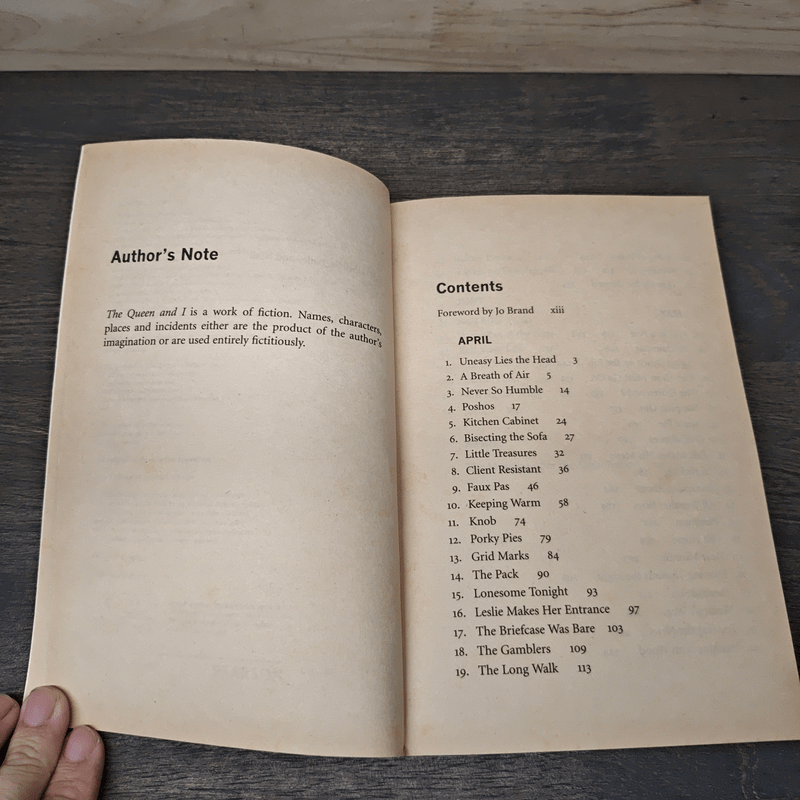 The Queen and I - Sue Townsend