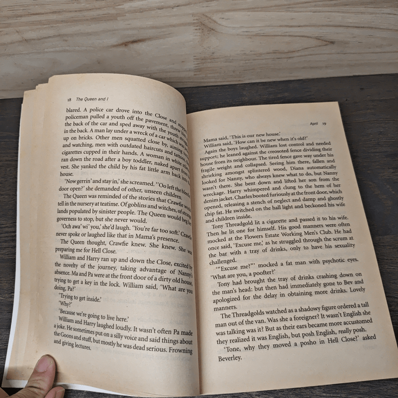 The Queen and I - Sue Townsend