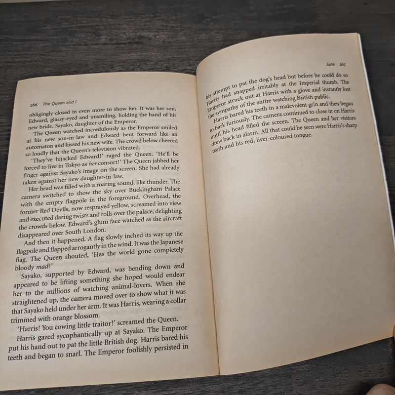 The Queen and I - Sue Townsend