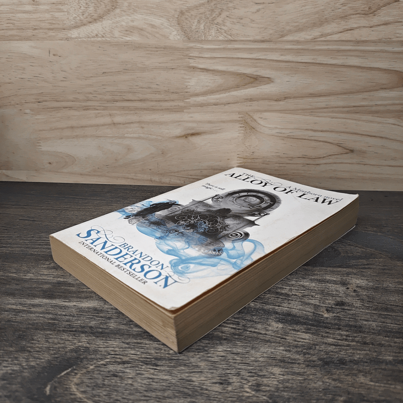 The Alloy of Law - Brandon Sanderson