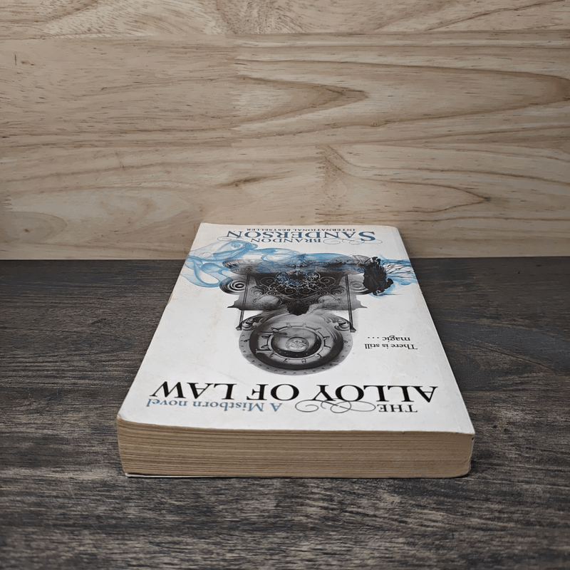 The Alloy of Law - Brandon Sanderson