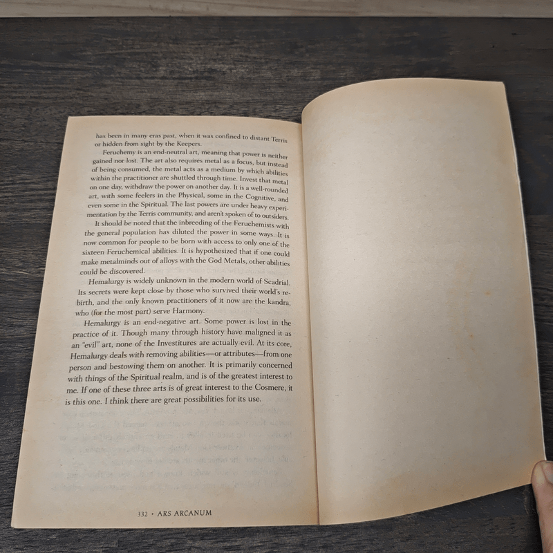 The Alloy of Law - Brandon Sanderson