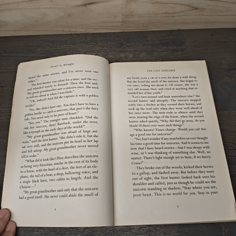 The Last Unicorn (40th Anniversary Edition) - Peter S. Beagle, Patrick Rothfuss